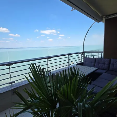 Horizon Penthouse-siofok شقة شيوفوك